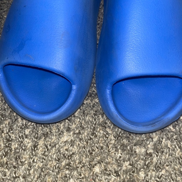 Azure blue yeezy slides adidas